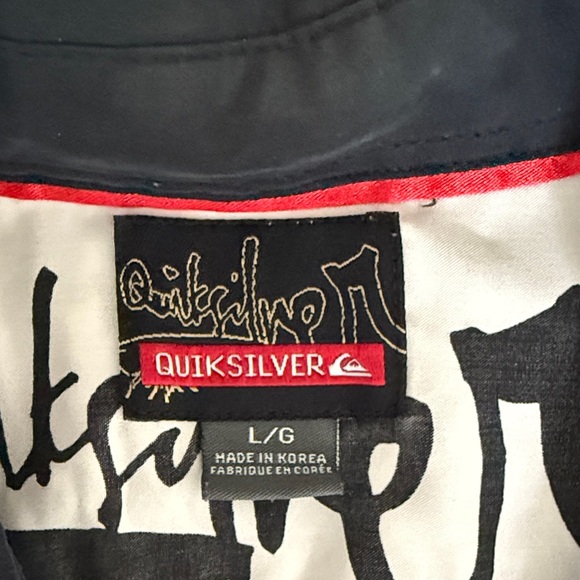 Quiksilver Men's Black Short Sleeve Button Down - Picture 4 of 7